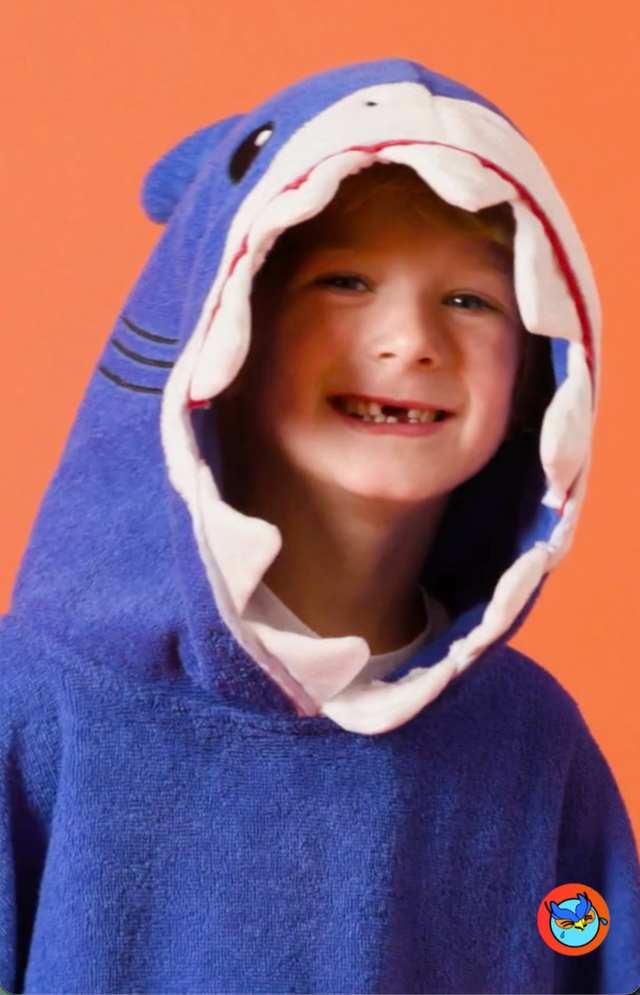 Kids Shark Towel Hoodie – Cozy, Absorbent & Kid-Loved